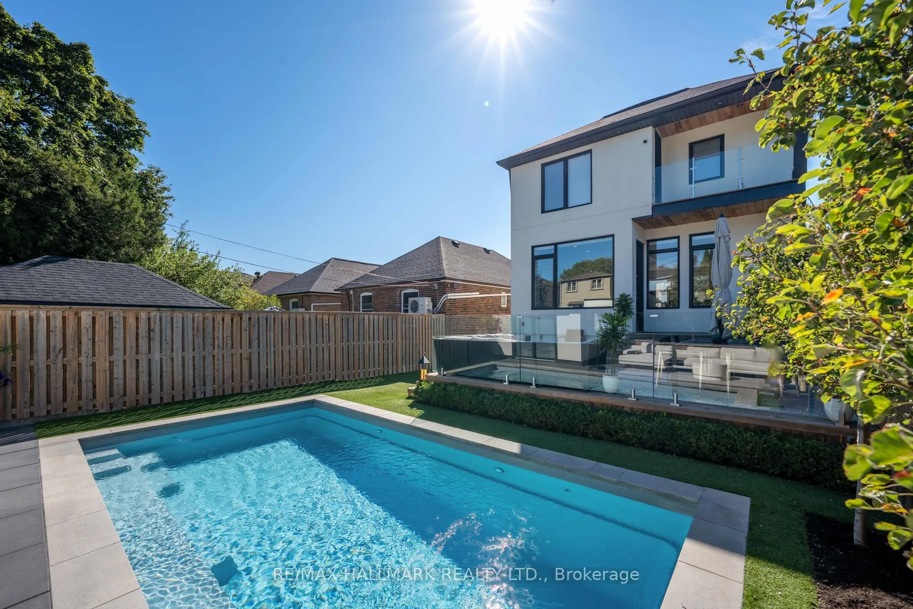 Photo 37 of 53 Northbrook Road, Toronto, East York — HOMEH