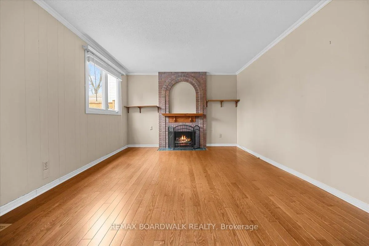 Photo 7 of 1195 St Jerome Crescent, Ottawa, Convent Glen North — HOMEH