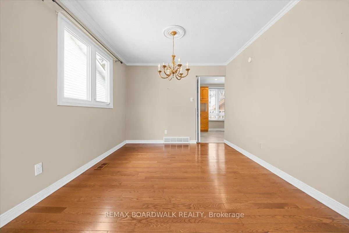 Photo 15 of 1195 St Jerome Crescent, Ottawa, Convent Glen North — HOMEH