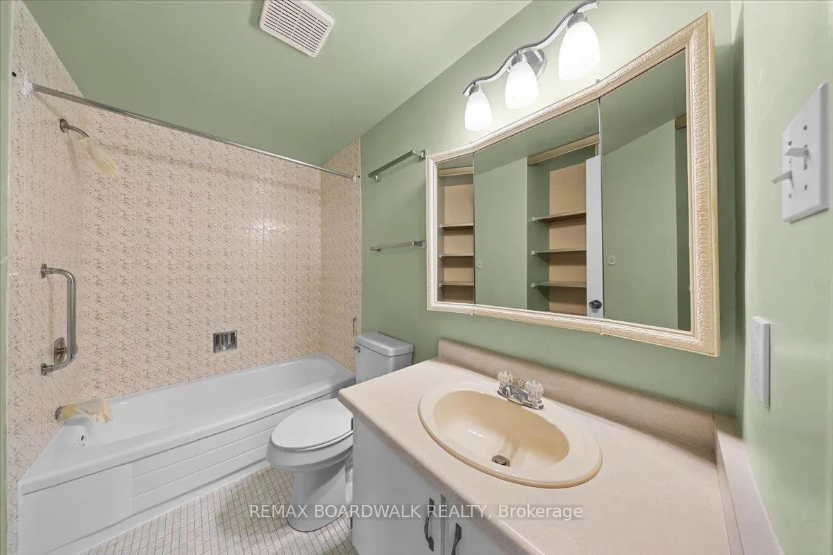 Photo 23 of 1195 St Jerome Crescent, Ottawa, Convent Glen North — HOMEH