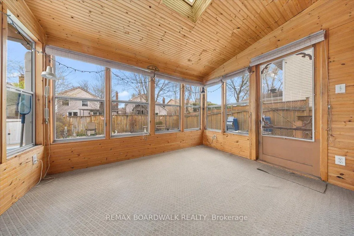 Photo 28 of 1195 St Jerome Crescent, Ottawa, Convent Glen North — HOMEH