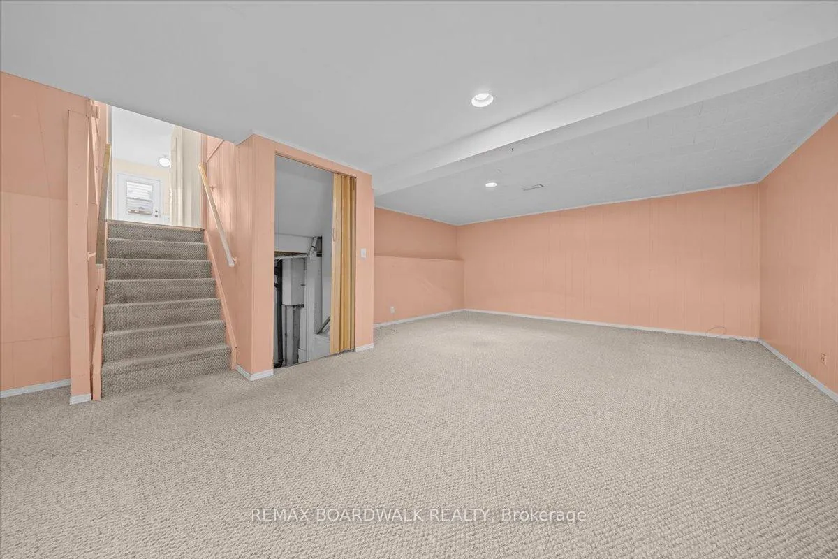 Photo 29 of 1195 St Jerome Crescent, Ottawa, Convent Glen North — HOMEH