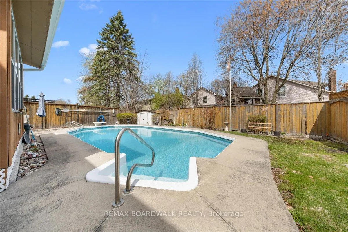 Photo 31 of 1195 St Jerome Crescent, Ottawa, Convent Glen North — HOMEH