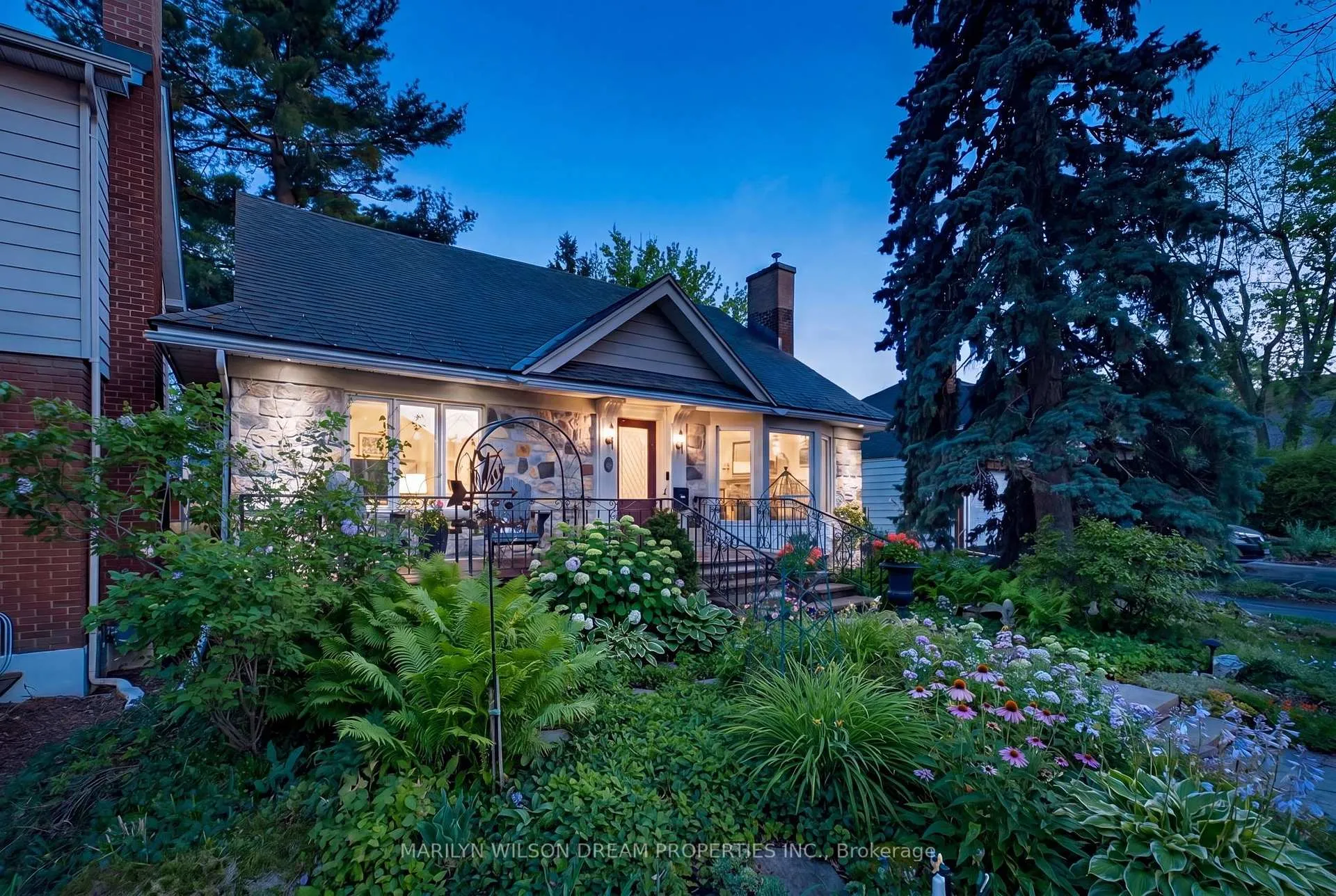 Photo 2 of 16 Avenue Road, Ottawa, Old Ottawa South/Rideau Gardens — HOMEH