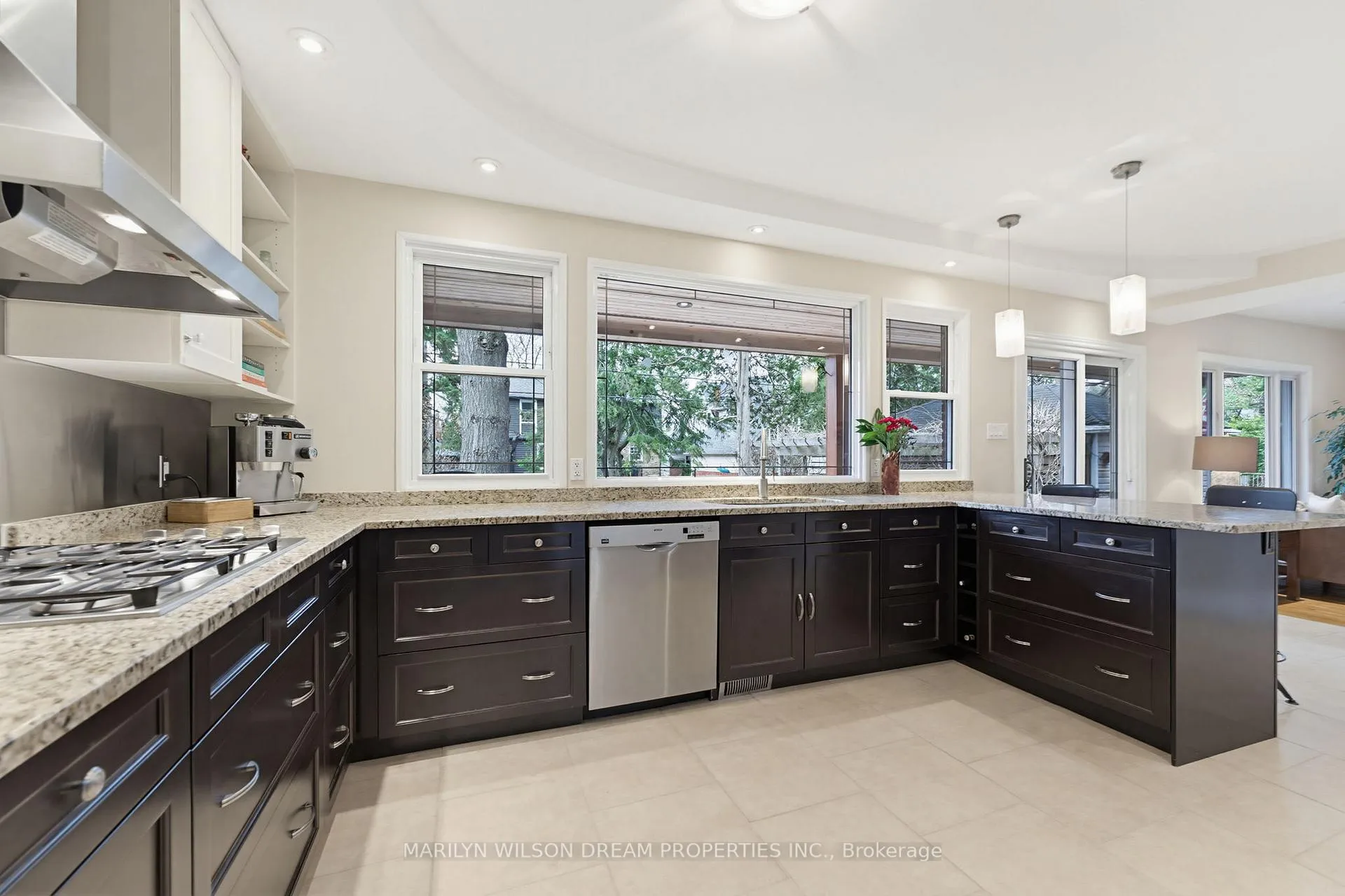 Photo 8 of 16 Avenue Road, Ottawa, Old Ottawa South/Rideau Gardens — HOMEH