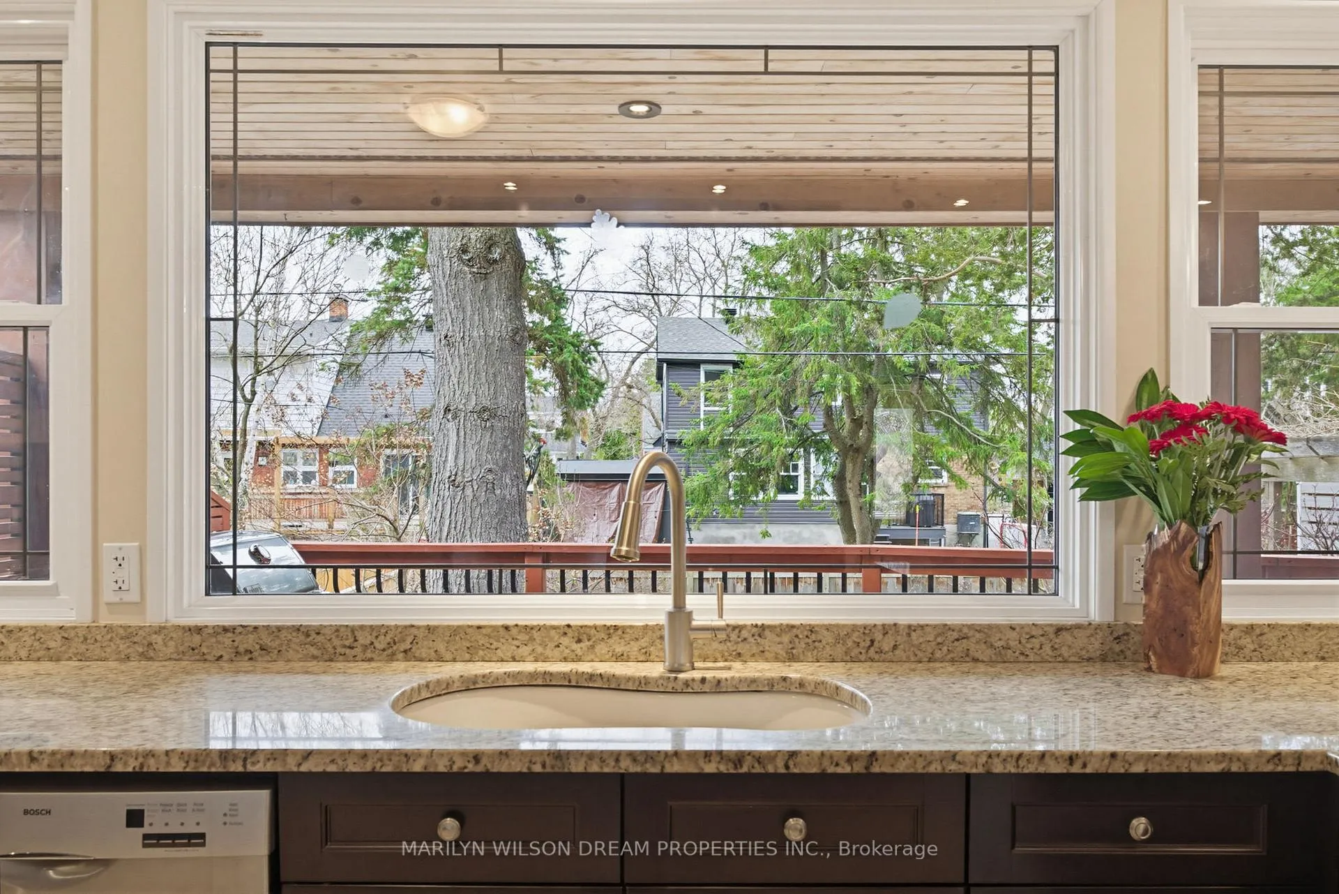 Photo 11 of 16 Avenue Road, Ottawa, Old Ottawa South/Rideau Gardens — HOMEH