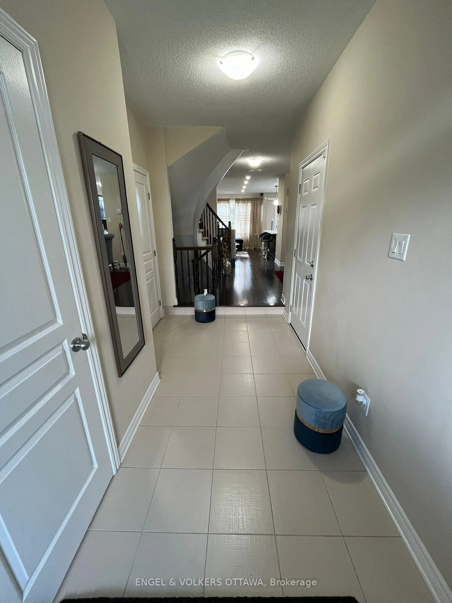Photo 3 of 440 Barrick Hill Road, Ottawa, Kanata - Emerald Meadows/Trailwest — HOMEH