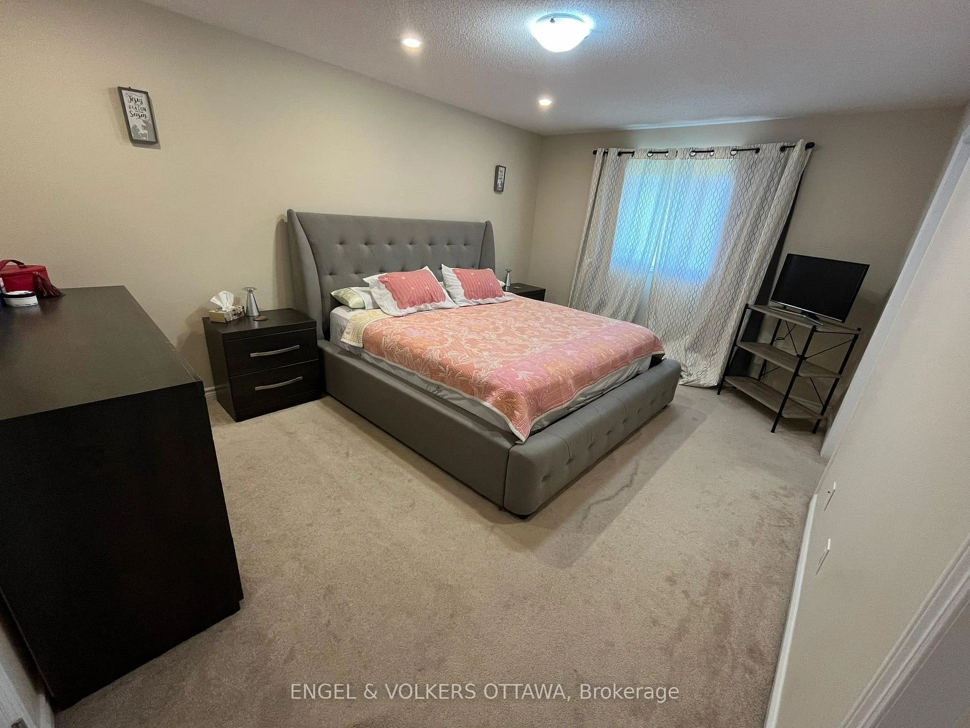 Photo 16 of 440 Barrick Hill Road, Ottawa, Kanata - Emerald Meadows/Trailwest — HOMEH