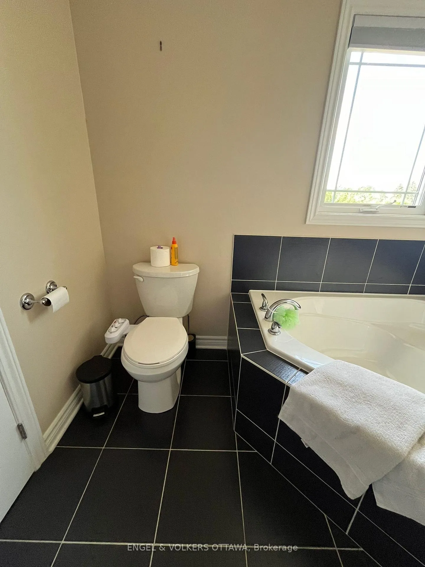 Photo 22 of 440 Barrick Hill Road, Ottawa, Kanata - Emerald Meadows/Trailwest — HOMEH