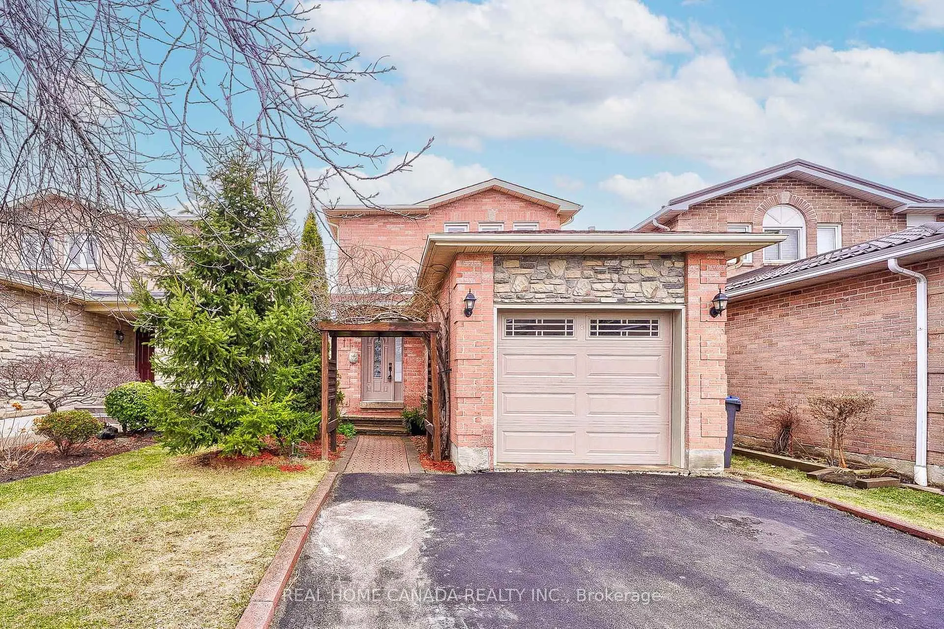 Front of 540 Bluesky Crescent