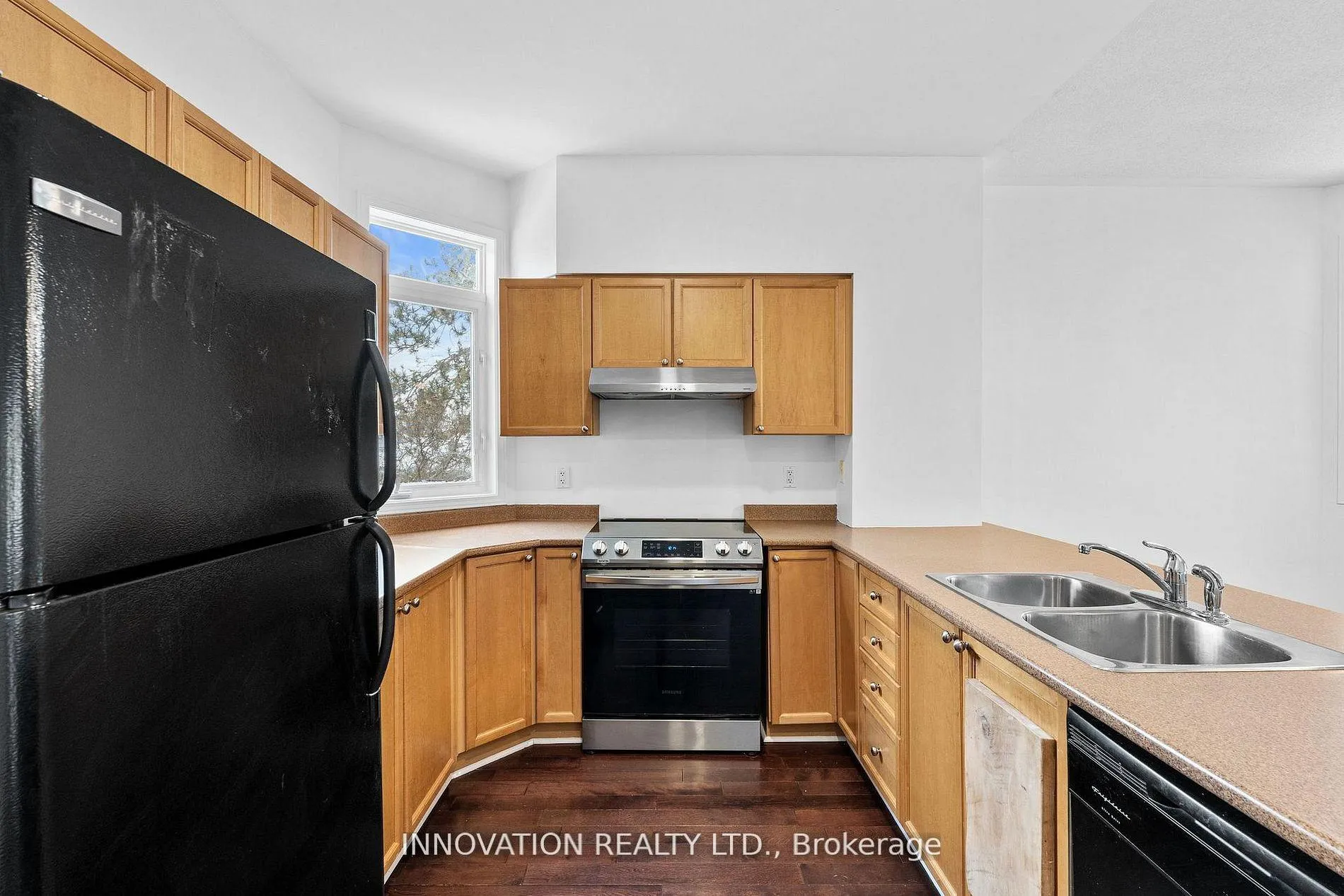 Photo 8 of Unit 9, 1032 Redtail Private, Ottawa, Cyrville — HOMEH
