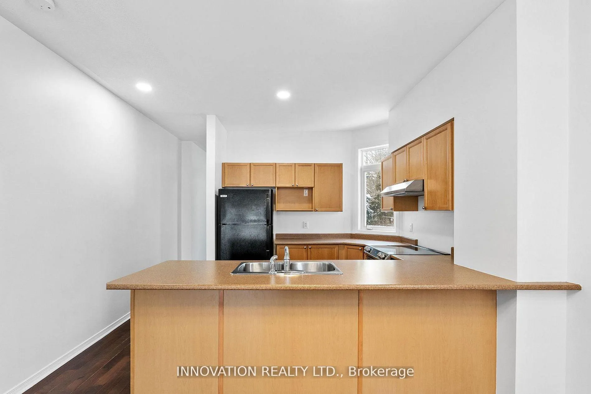 Photo 11 of Unit 9, 1032 Redtail Private, Ottawa, Cyrville — HOMEH