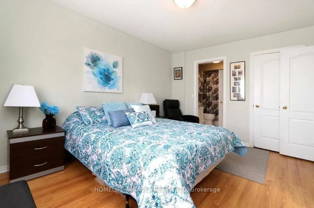 Photo 6 of 29 Denison Avenue, Brampton, Downtown Brampton — HOMEH