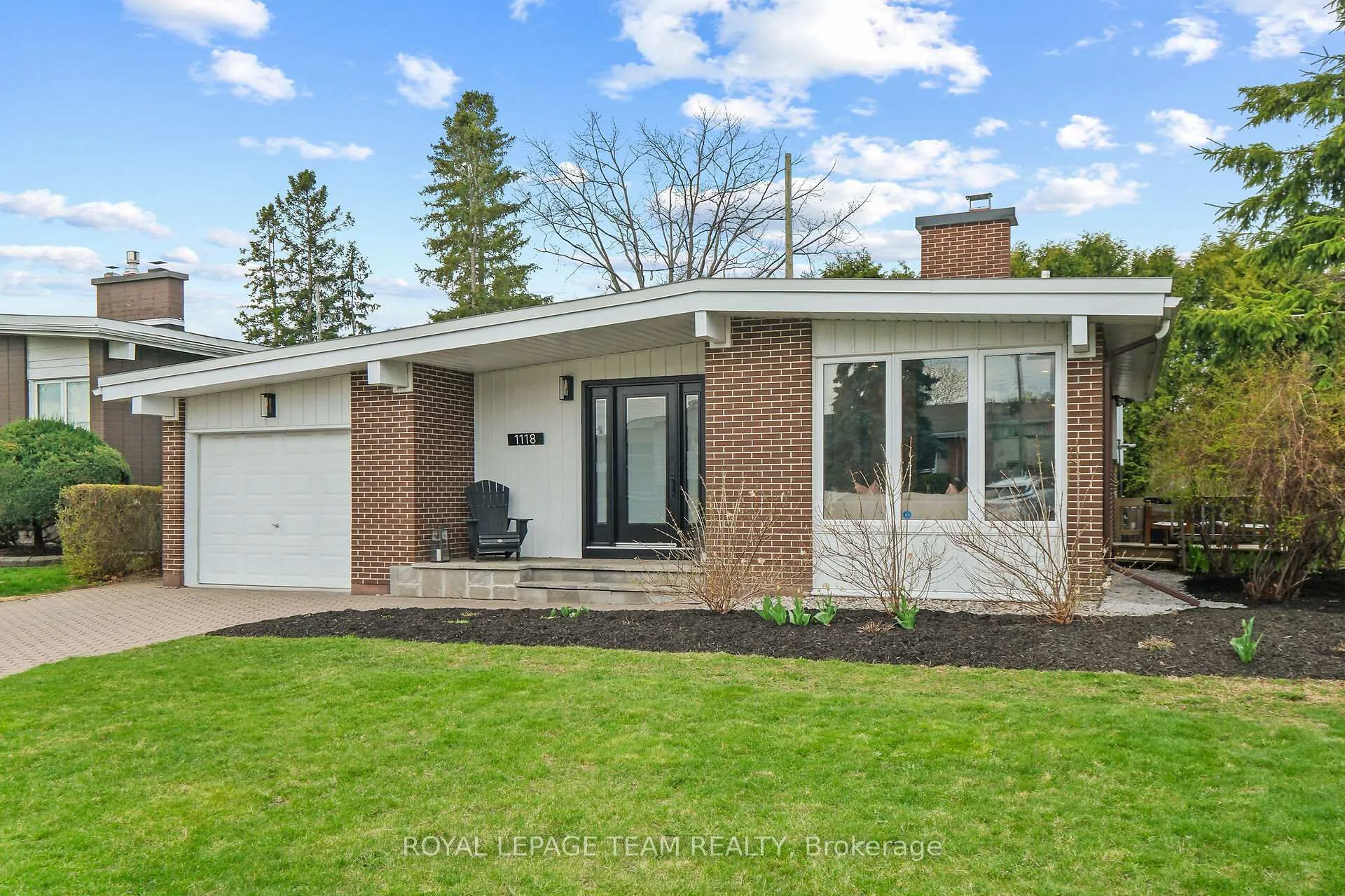 Front of 1118 Cameo Drive