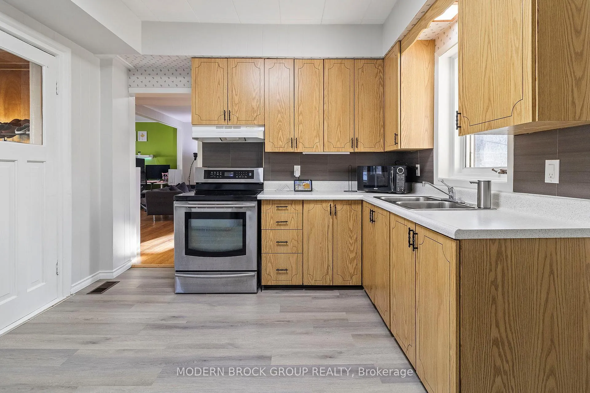 Photo 18 of 44 Havelock Street, Brockville — HOMEH