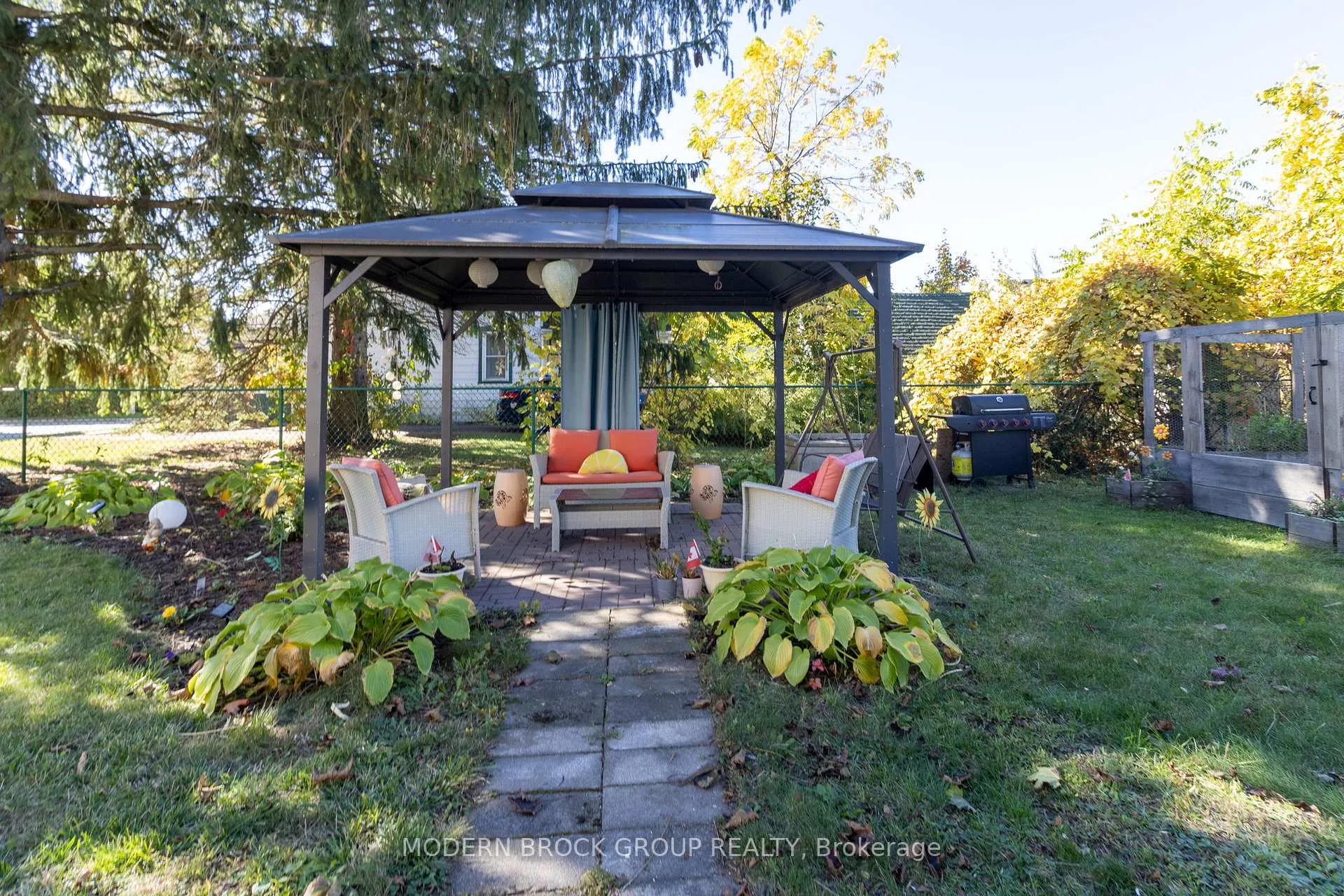 Photo 35 of 44 Havelock Street, Brockville — HOMEH