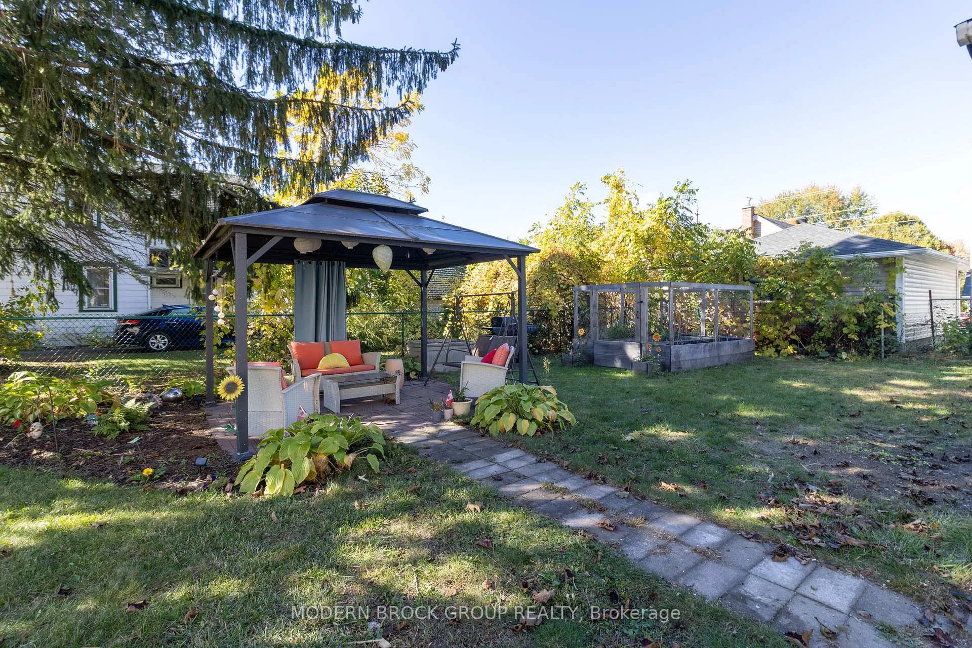 Photo 36 of 44 Havelock Street, Brockville — HOMEH