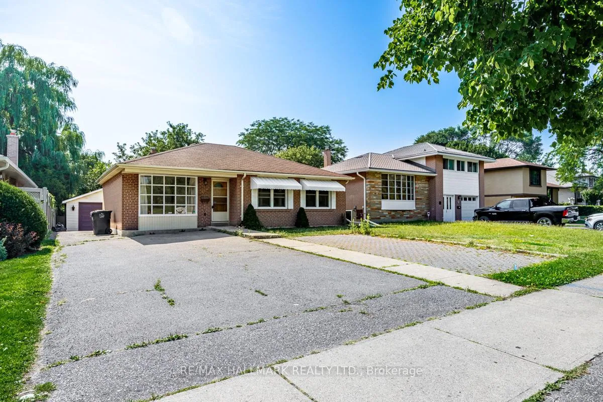 Front of Unit MAIN, 2112 Truscott Drive