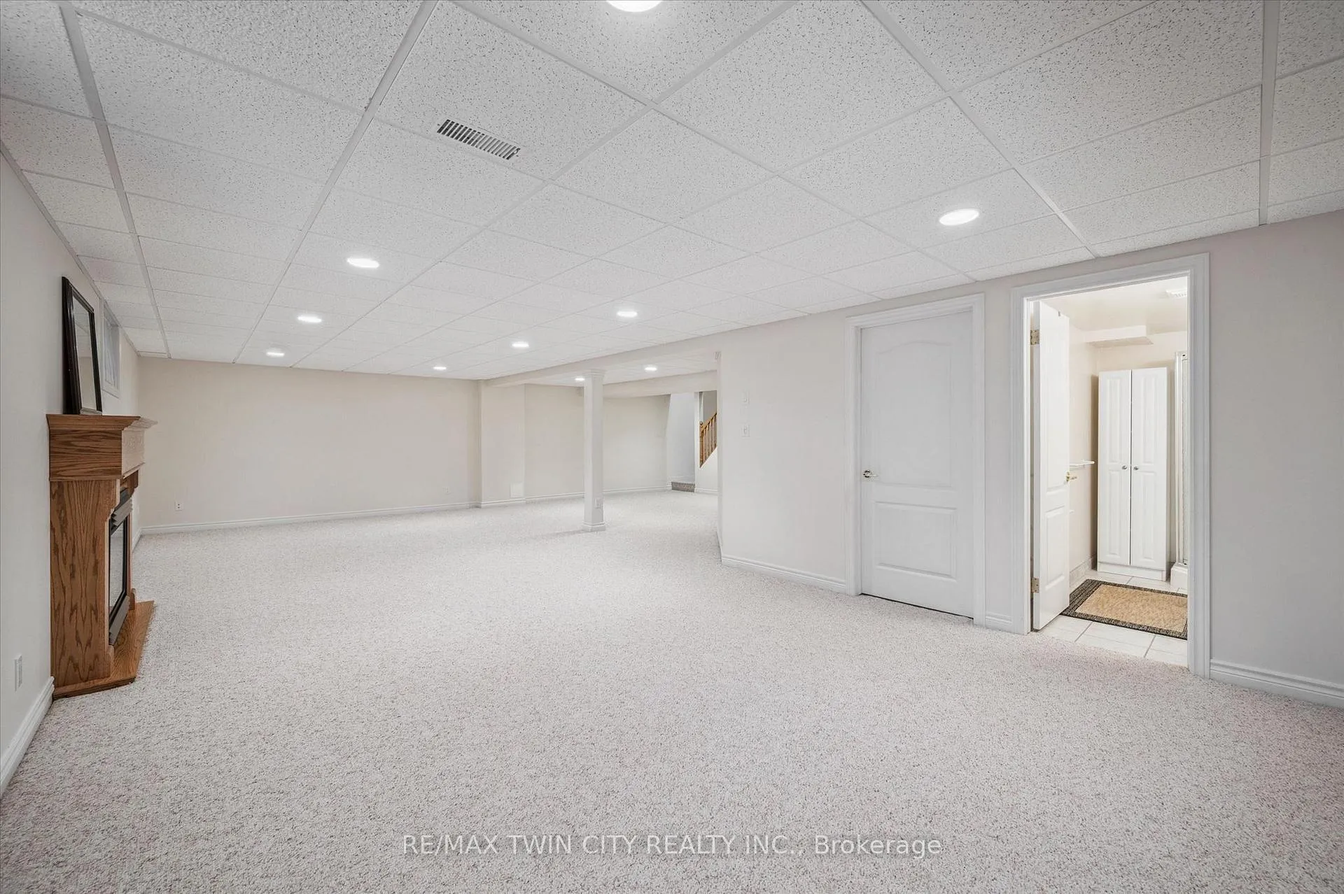 Photo 16 of Unit 9, 100 Idle Creek Drive, Kitchener — HOMEH