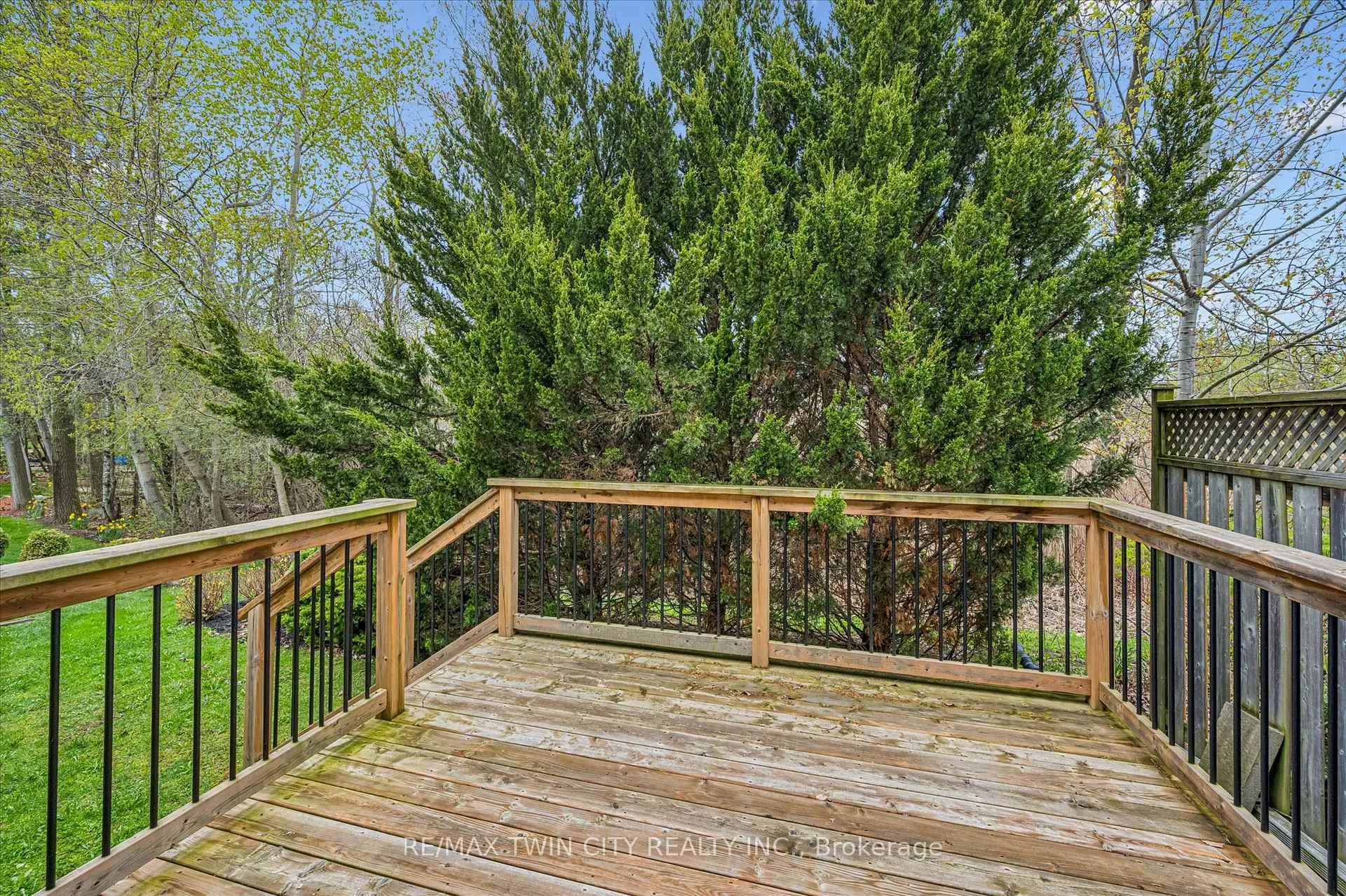 Photo 20 of Unit 9, 100 Idle Creek Drive, Kitchener — HOMEH