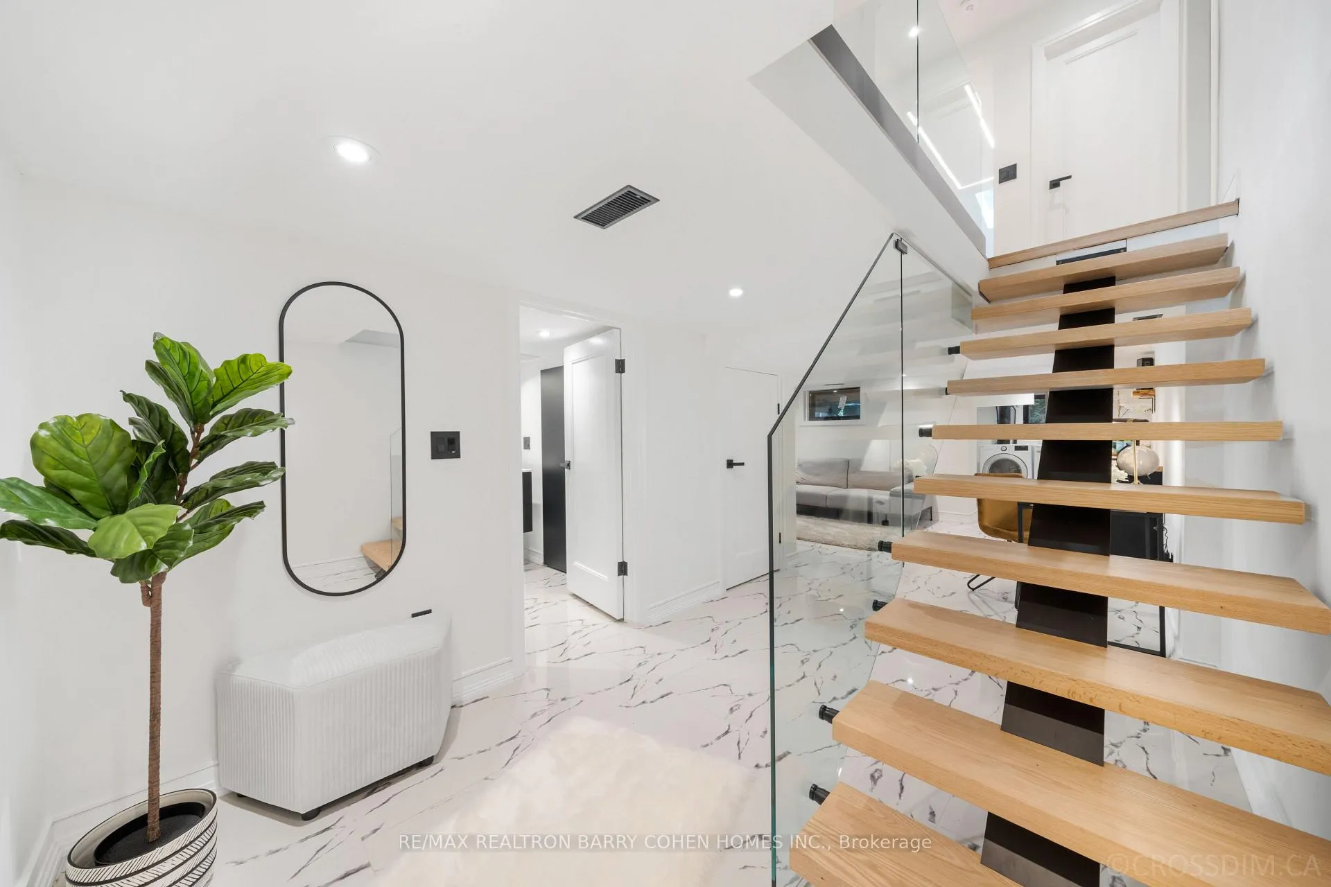 Photo 22 of 12 Fairfield Road, Toronto, Mount Pleasant East — HOMEH