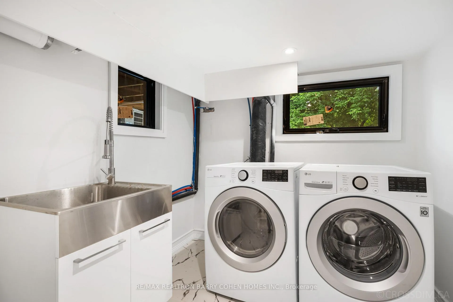 Photo 26 of 12 Fairfield Road, Toronto, Mount Pleasant East — HOMEH