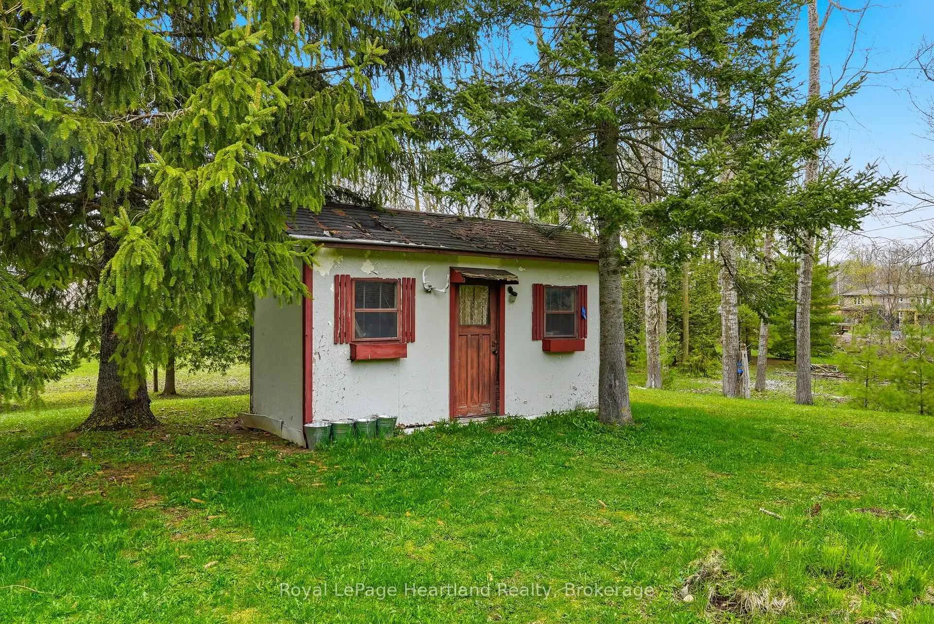 Photo 24 of 21 Brown Street S, Minto — HOMEH