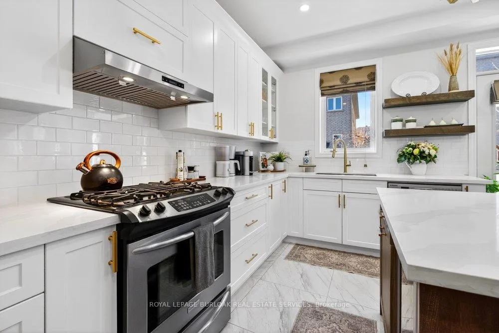 Photo 14 of 4639 Simmons Road, Burlington, Alton — HOMEH