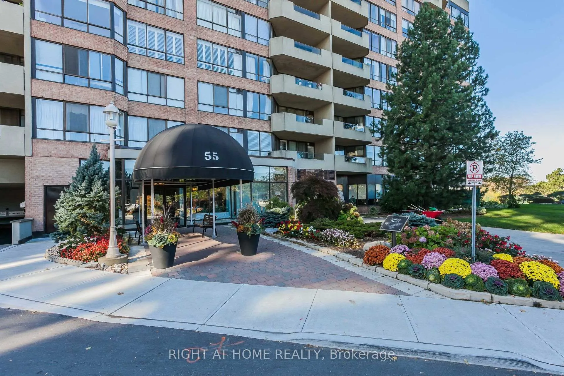 Photo 1 of Unit 315, 55 Austin Drive, Markham, Markville — HOMEH