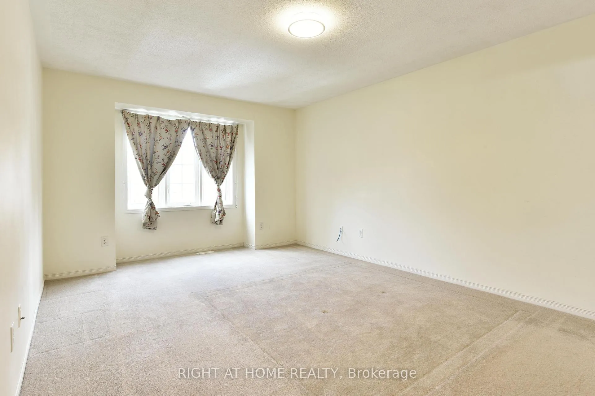 Photo 17 of 11 Cheltonia Way, Ottawa, Kanata - Kanata Lakes/Heritage Hills — HOMEH