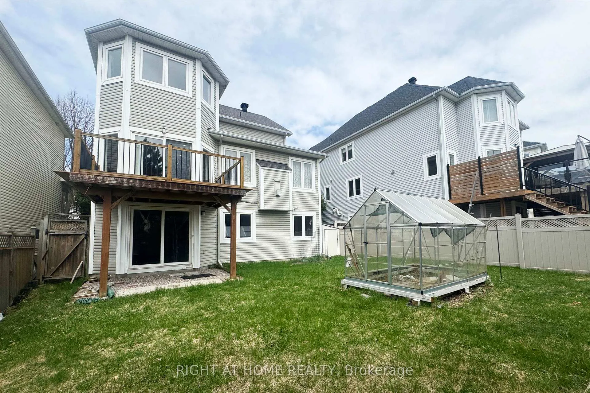 Photo 31 of 11 Cheltonia Way, Ottawa, Kanata - Kanata Lakes/Heritage Hills — HOMEH