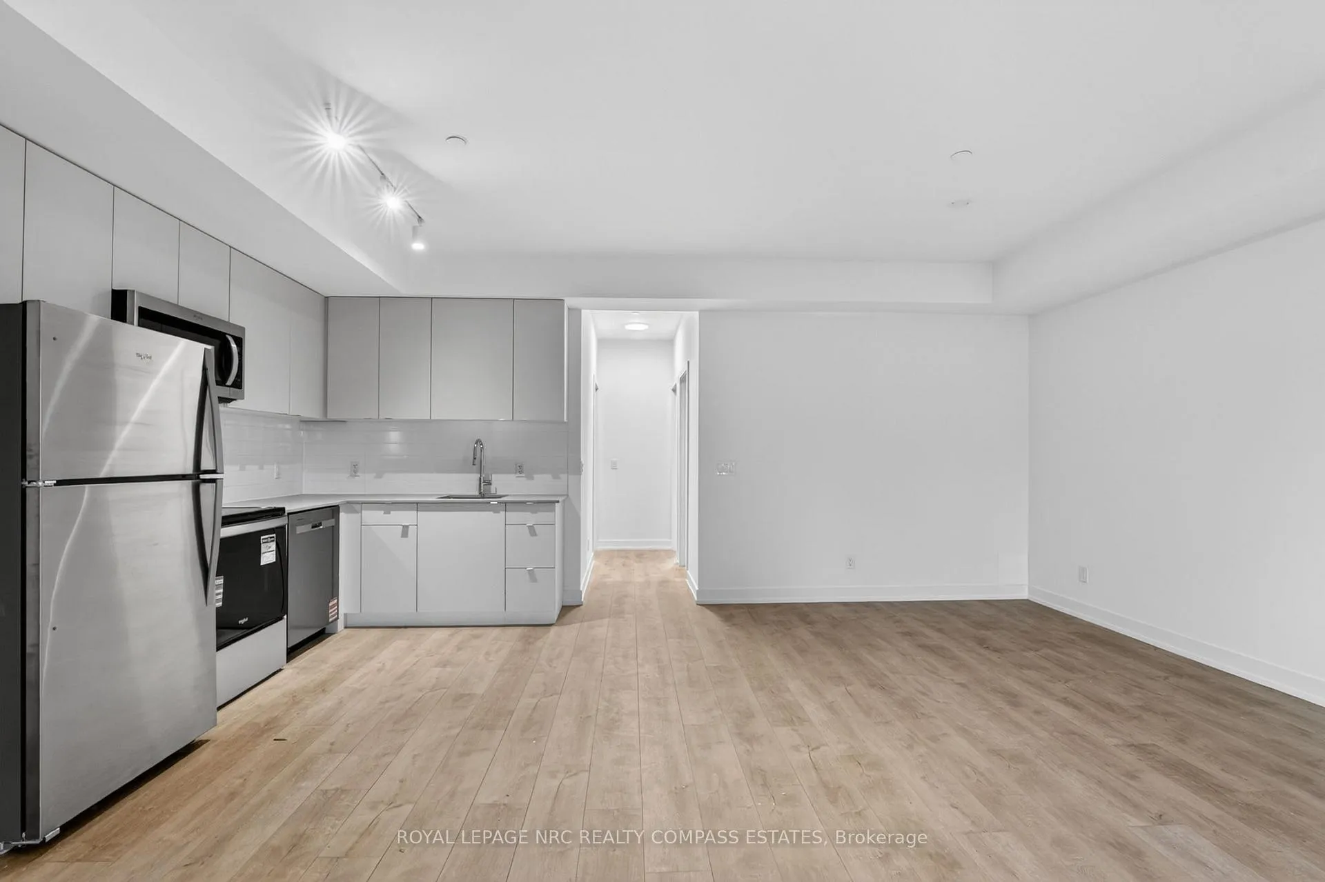 Photo 5 of Unit 108B, 16 Melbourne Avenue, St. Catharines, E. Chester — HOMEH