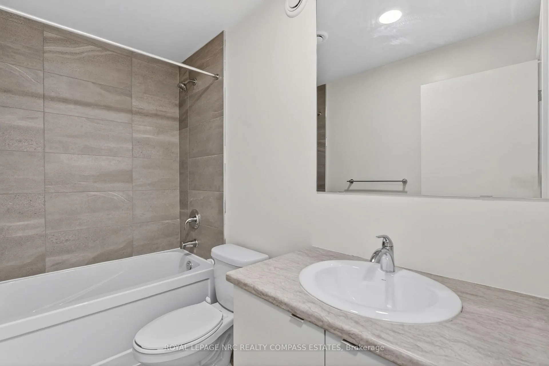 Photo 13 of Unit 108B, 16 Melbourne Avenue, St. Catharines, E. Chester — HOMEH