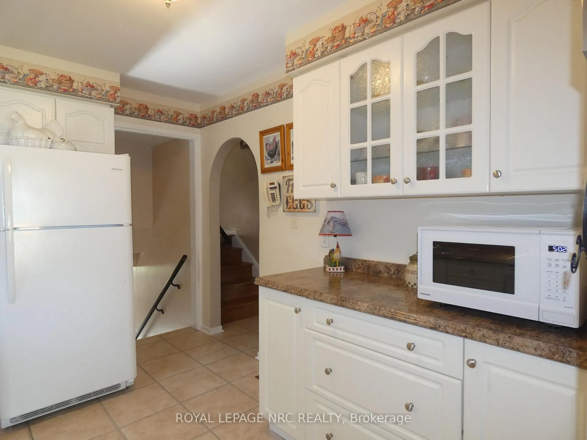 Photo 9 of 2909 Henley Avenue, Niagara Falls, Church's Lane — HOMEH