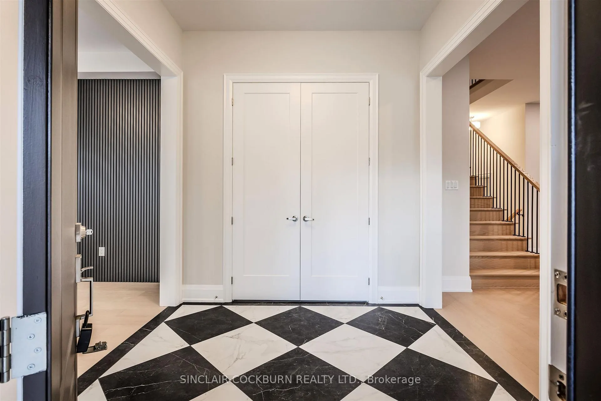 Photo 3 of 198 Prince Regent Street, Markham, Victoria Square — HOMEH