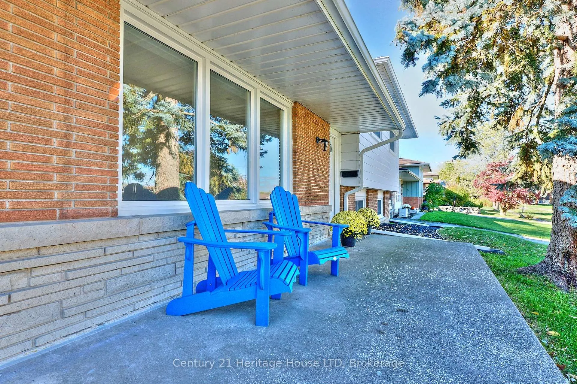 Photo 3 of 148 Champlain Drive, Fort Erie, Central — HOMEH