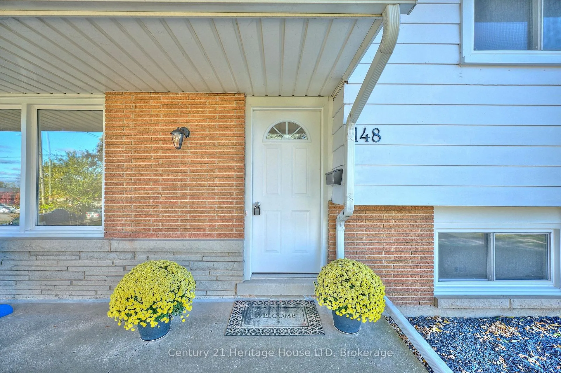 Photo 4 of 148 Champlain Drive, Fort Erie, Central — HOMEH