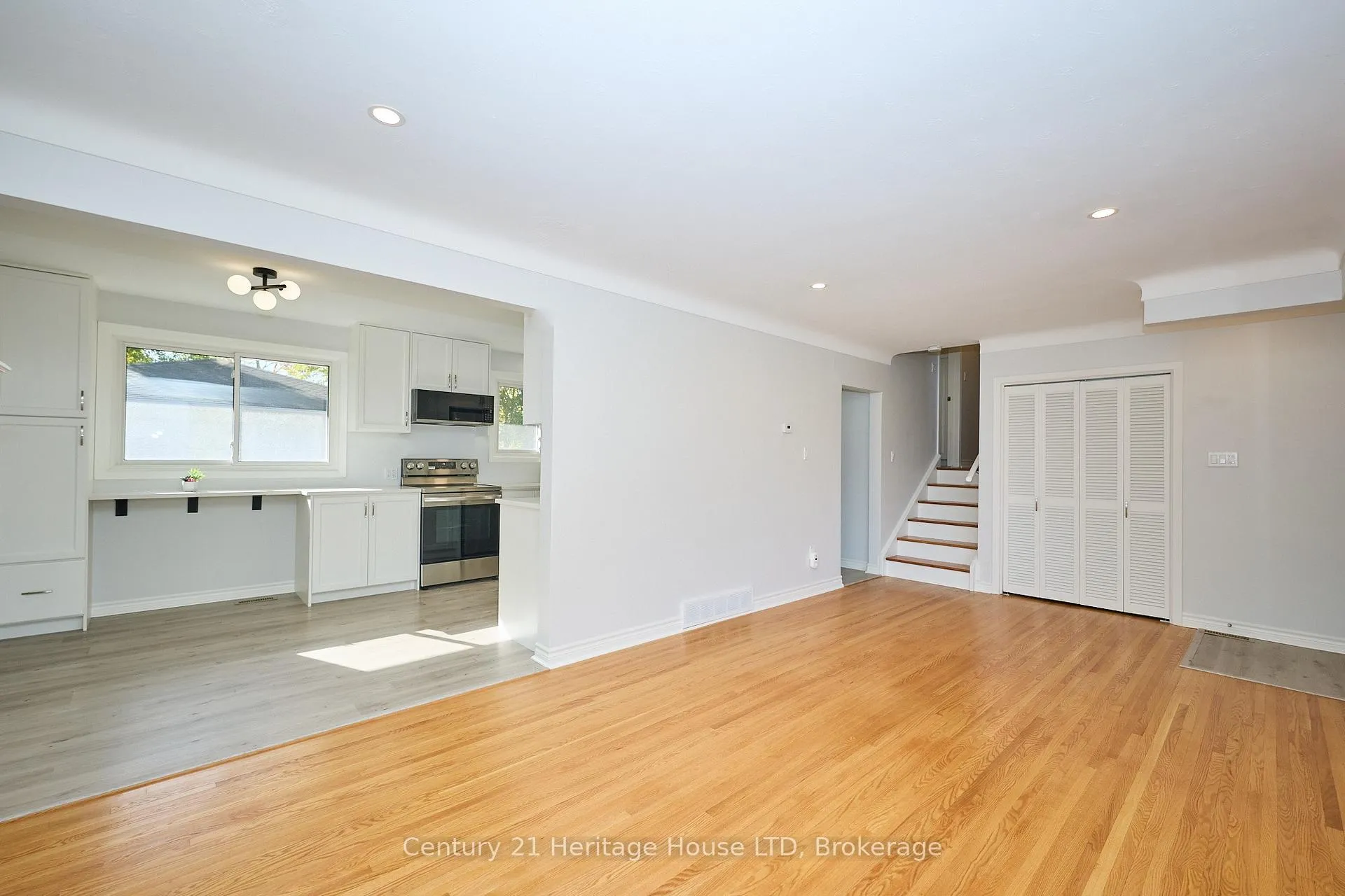 Photo 6 of 148 Champlain Drive, Fort Erie, Central — HOMEH