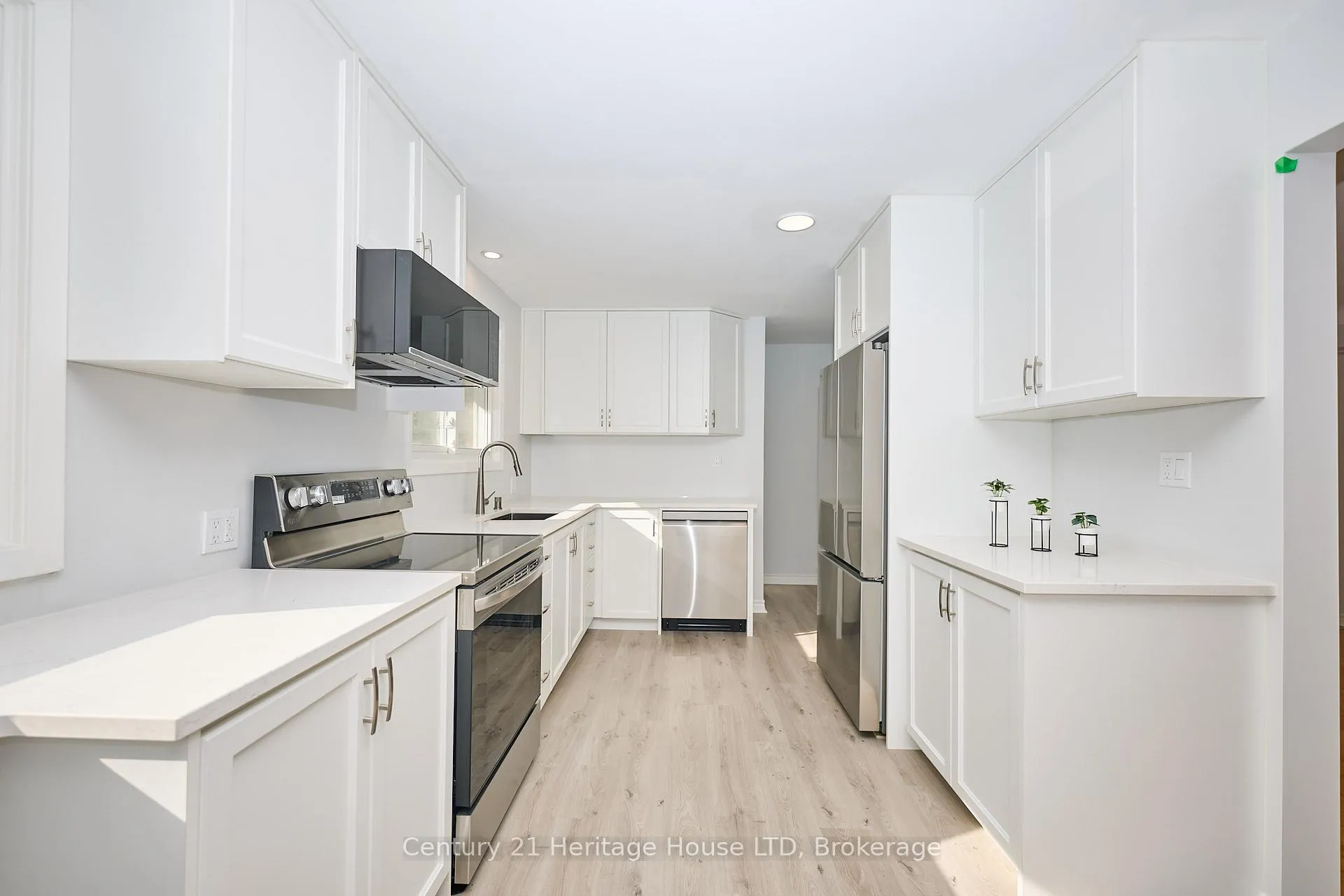 Photo 9 of 148 Champlain Drive, Fort Erie, Central — HOMEH