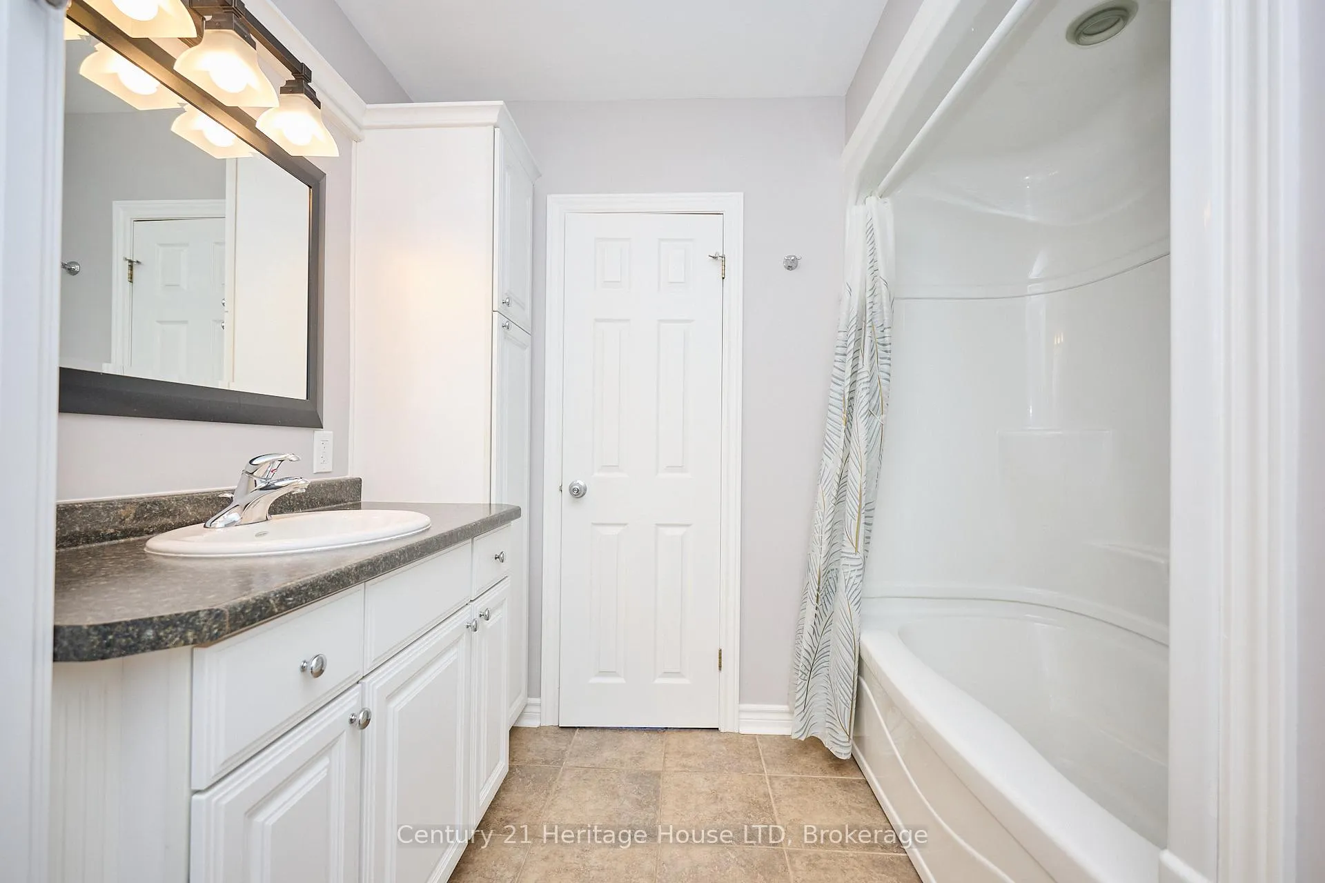 Photo 12 of 148 Champlain Drive, Fort Erie, Central — HOMEH