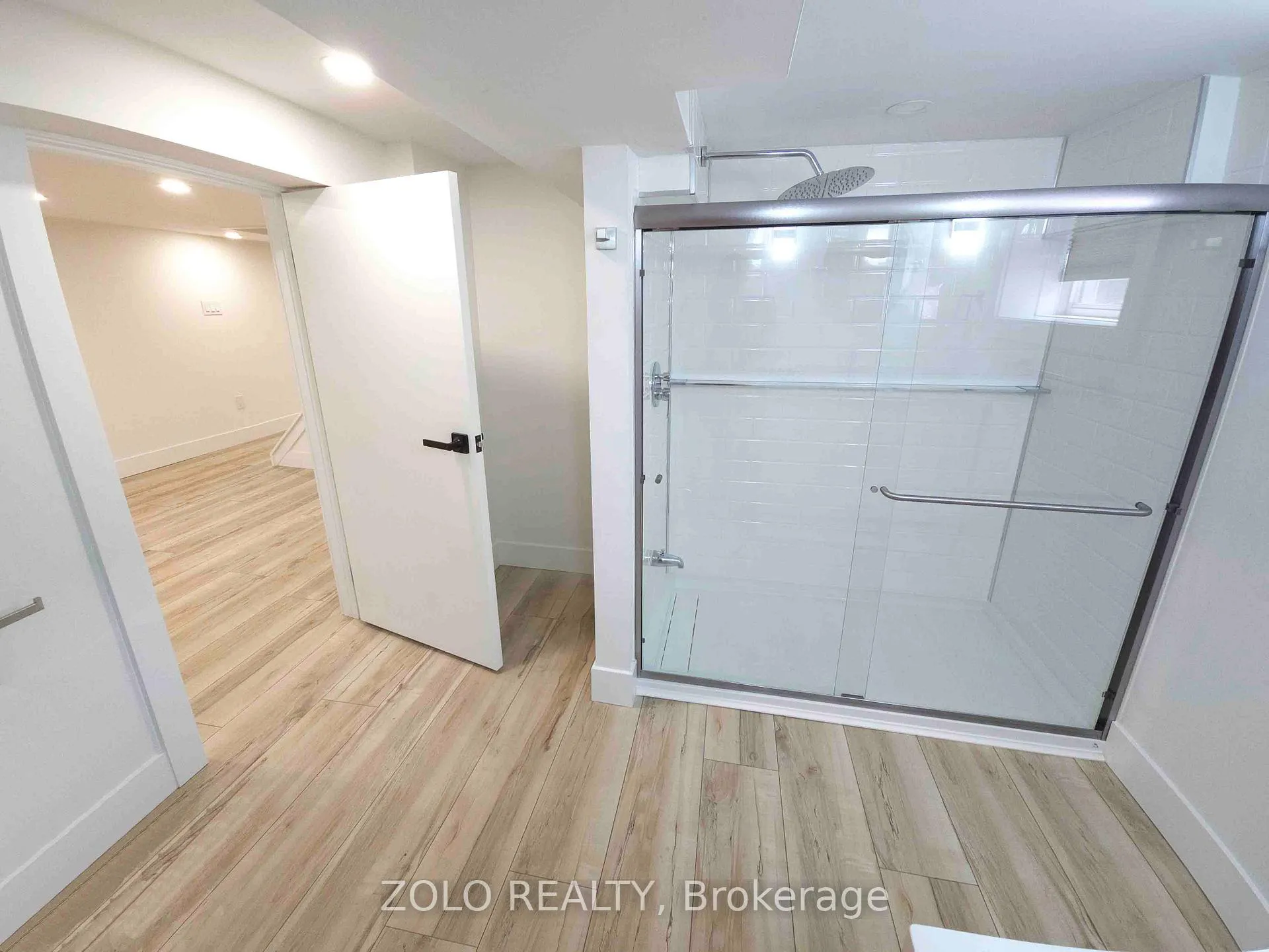 Photo 32 of 1504 King Street E, Hamilton, Delta — HOMEH