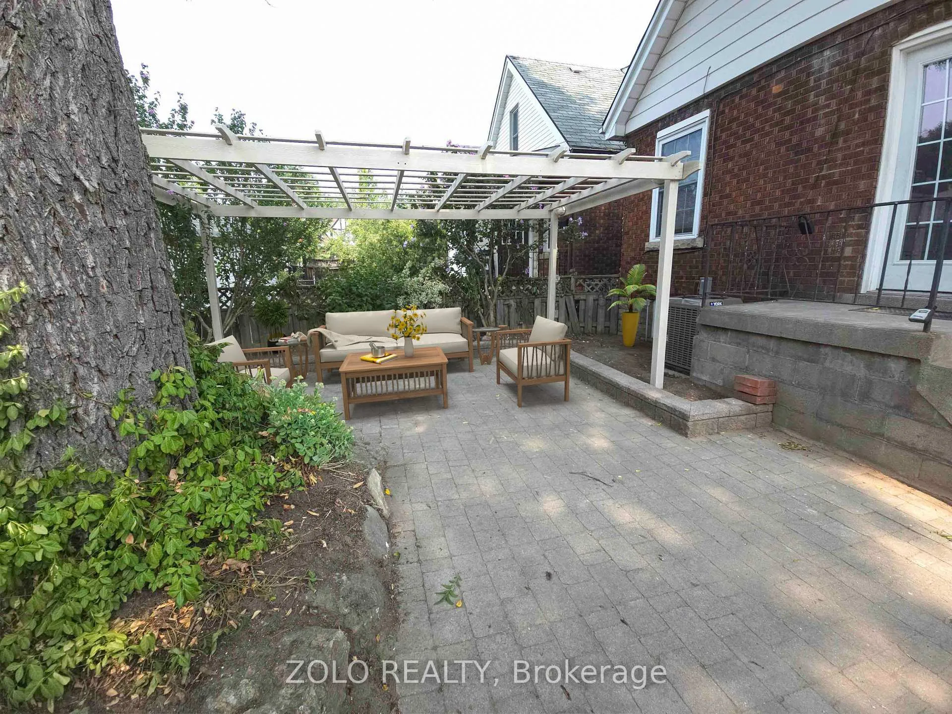 Photo 37 of 1504 King Street E, Hamilton, Delta — HOMEH