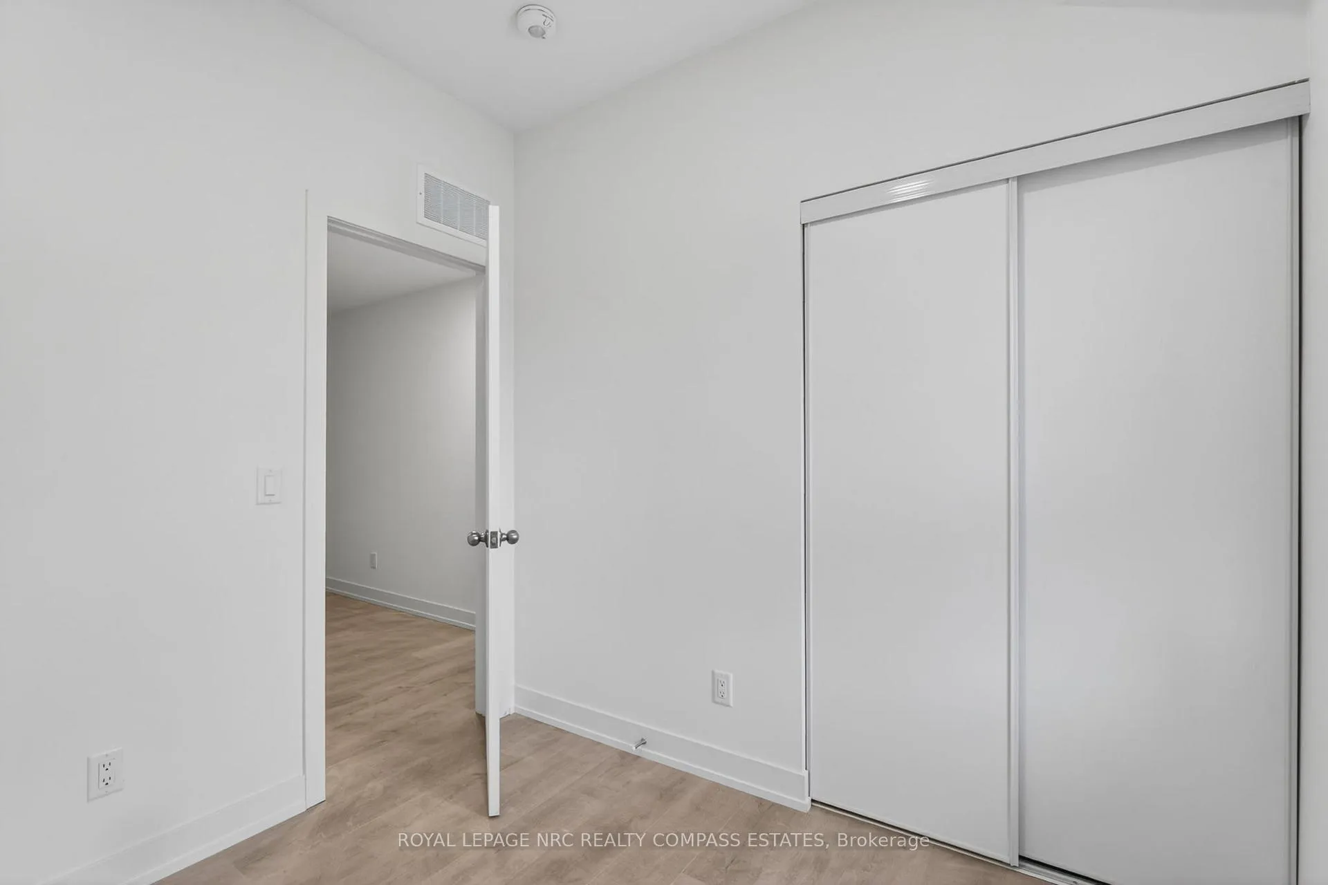 Photo 9 of Unit 201A, 16 Melbourne Avenue, St. Catharines, E. Chester — HOMEH