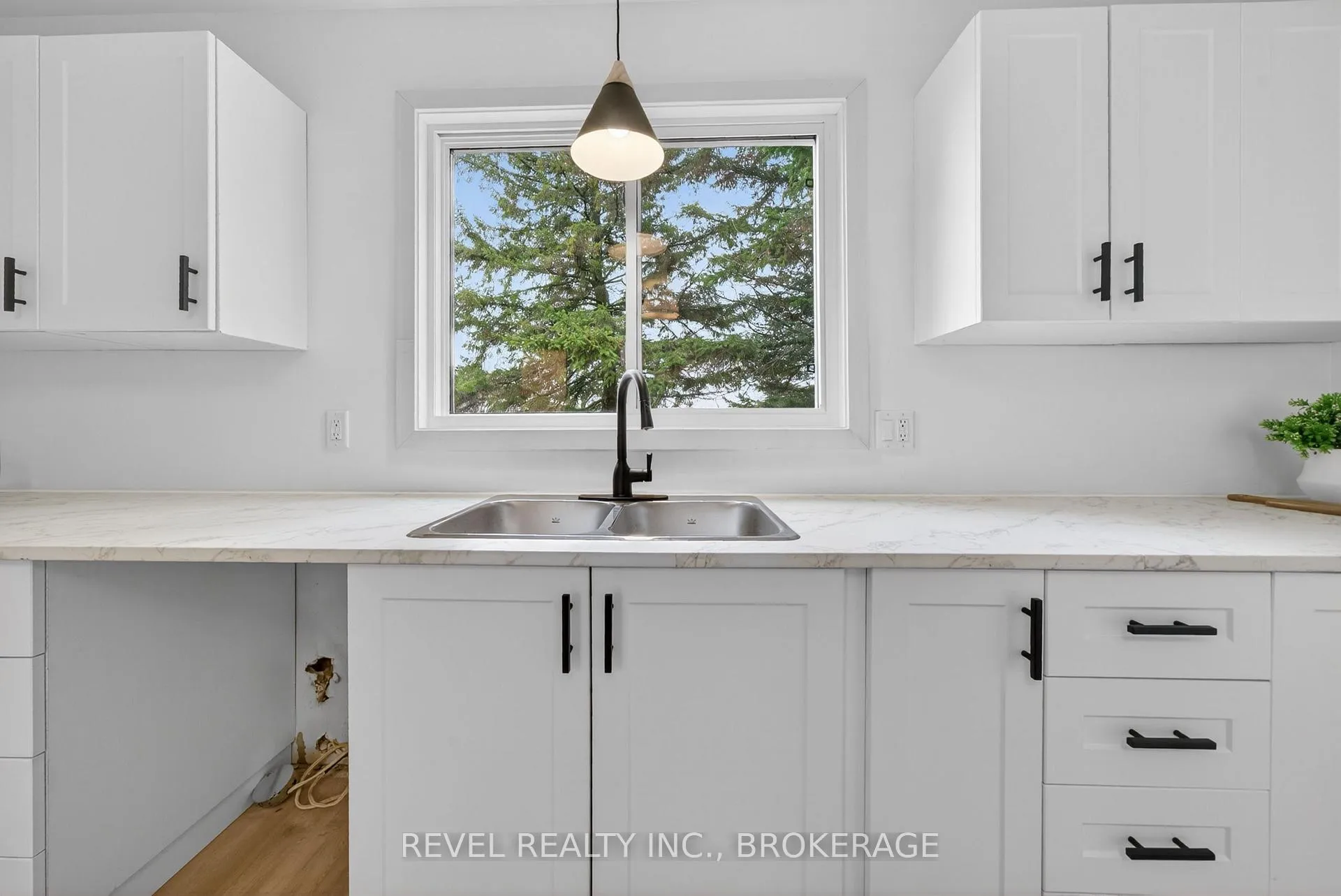 Photo 12 of 786 Milford Drive, Kingston, North of Taylor-Kidd Blvd — HOMEH