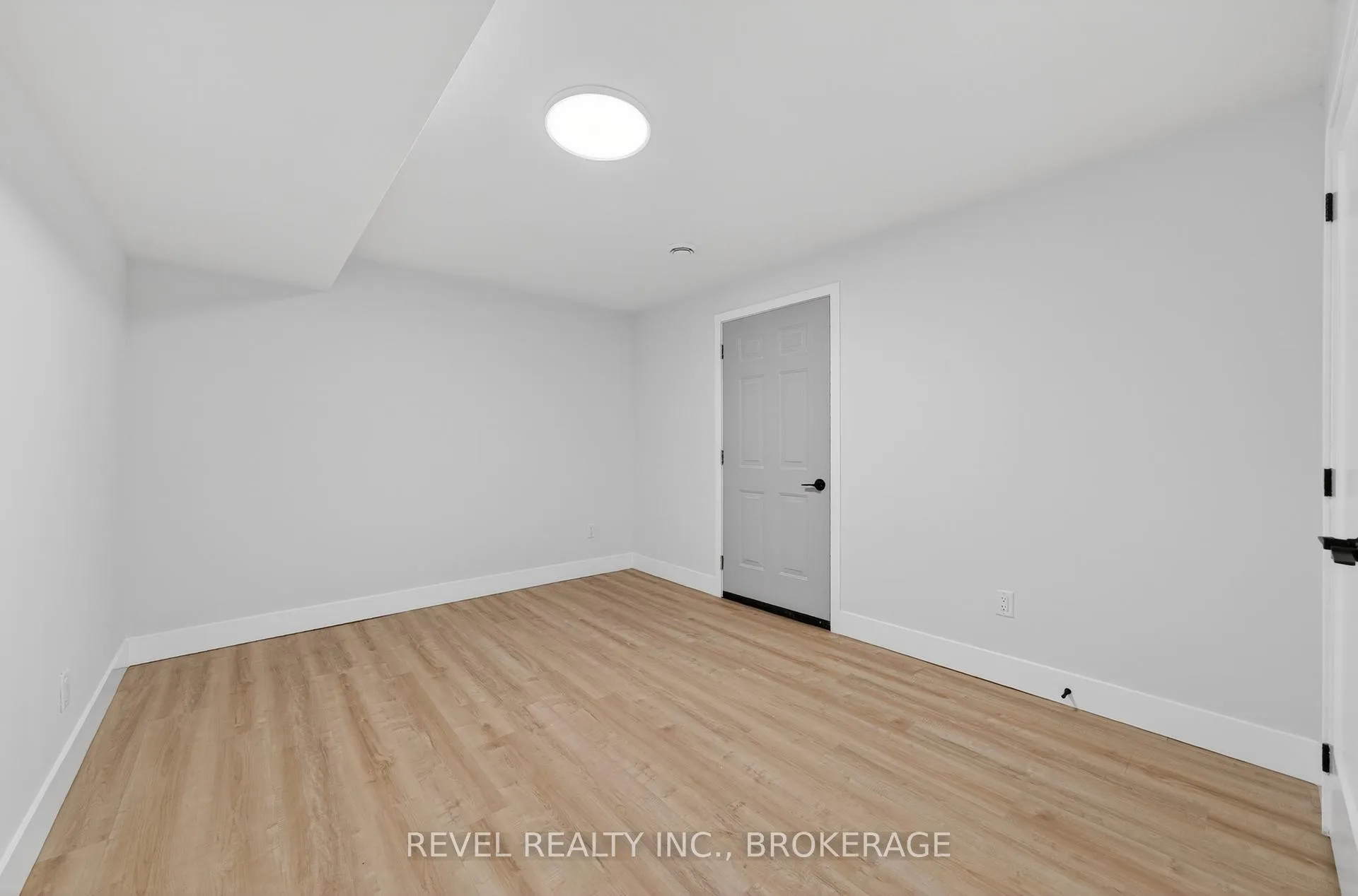Photo 30 of 786 Milford Drive, Kingston, North of Taylor-Kidd Blvd — HOMEH