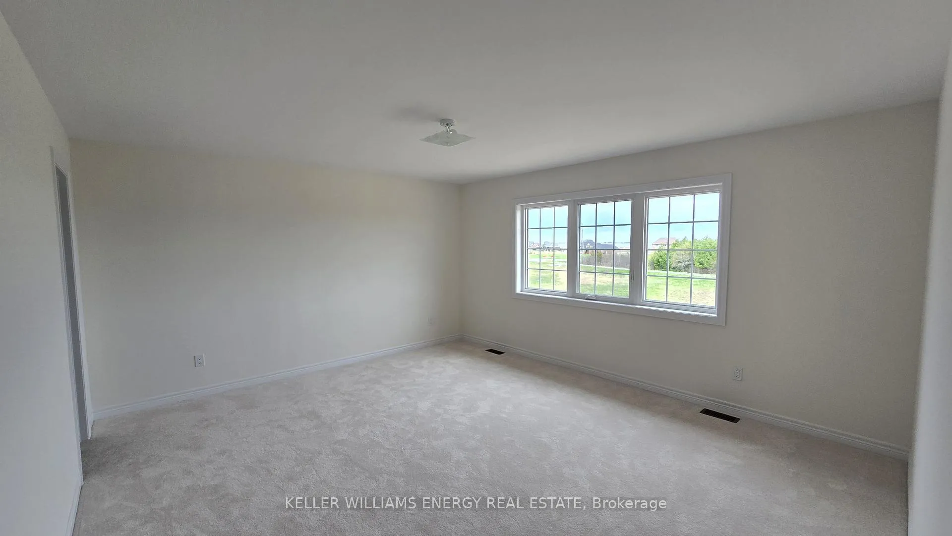 Photo 14 of 18 Blue Heron Drive, Quinte West, Sidney Ward — HOMEH