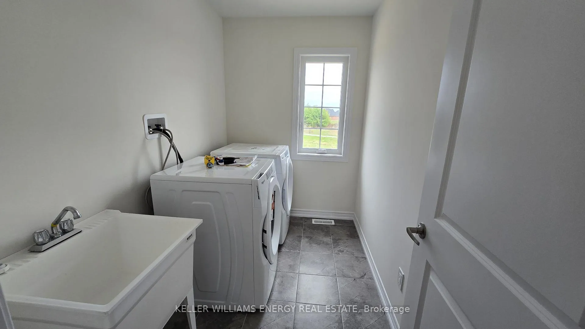 Photo 19 of 18 Blue Heron Drive, Quinte West, Sidney Ward — HOMEH