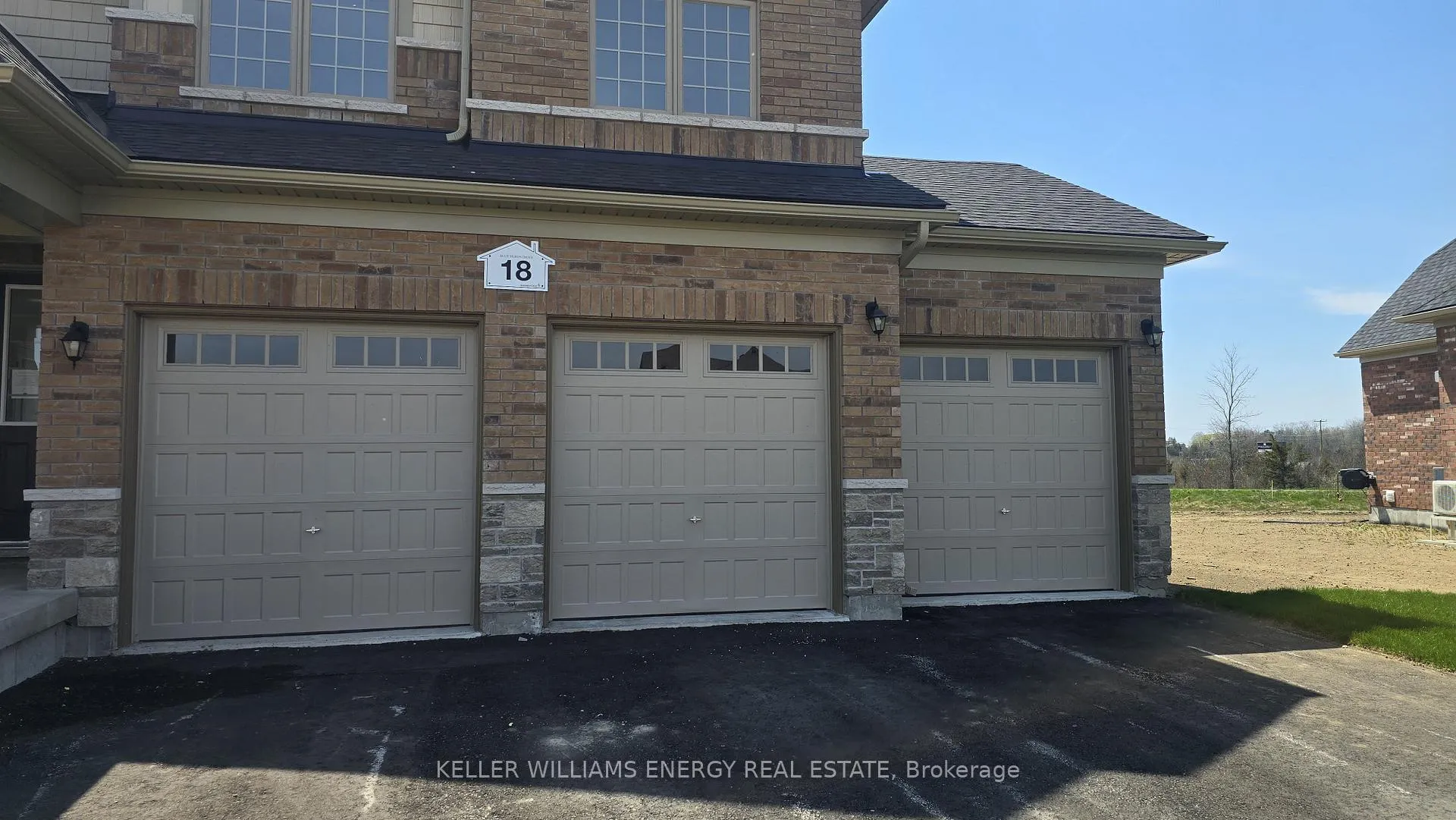 Photo 25 of 18 Blue Heron Drive, Quinte West, Sidney Ward — HOMEH