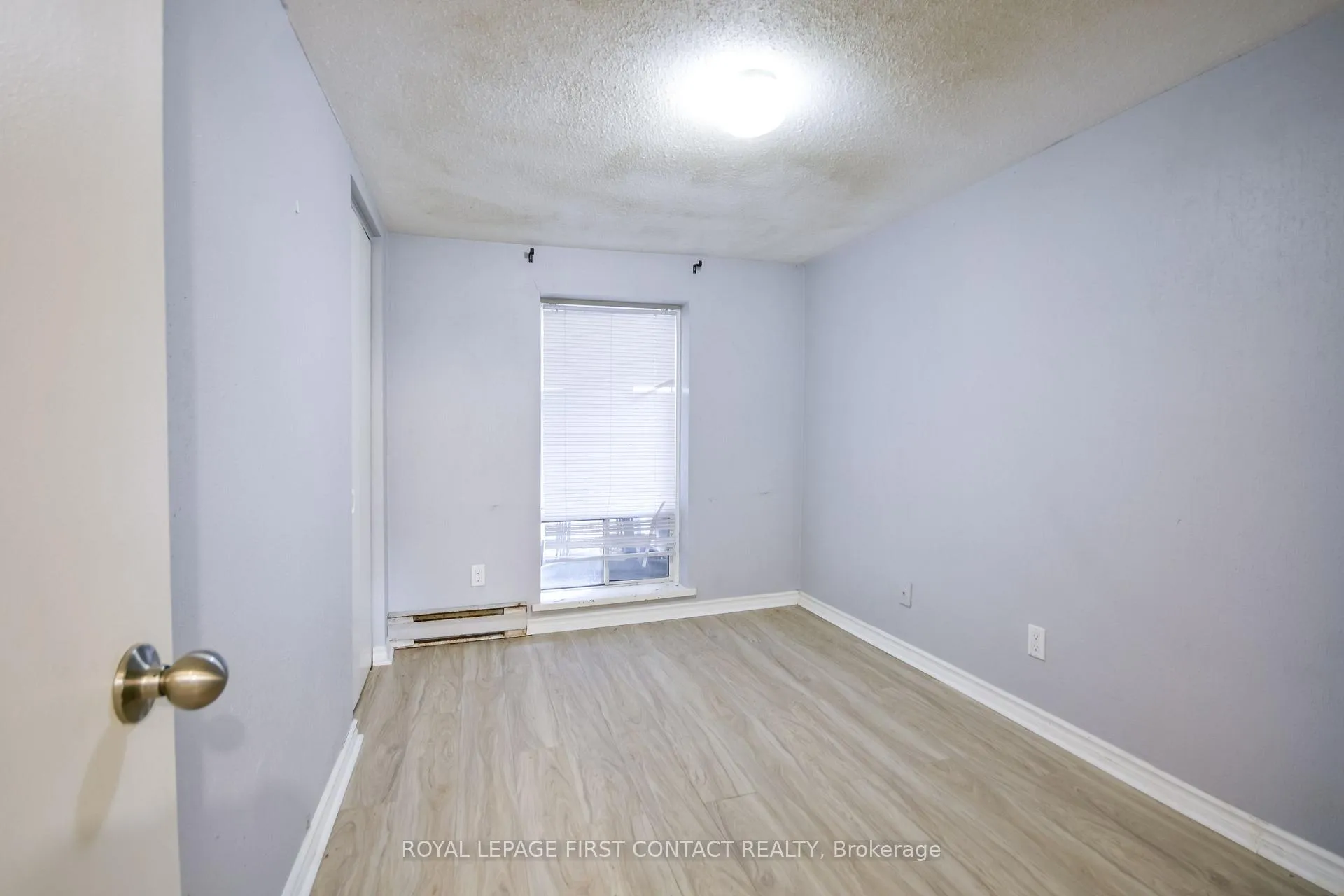 Photo 8 of 3071 Mosely Street, Wasaga Beach — HOMEH