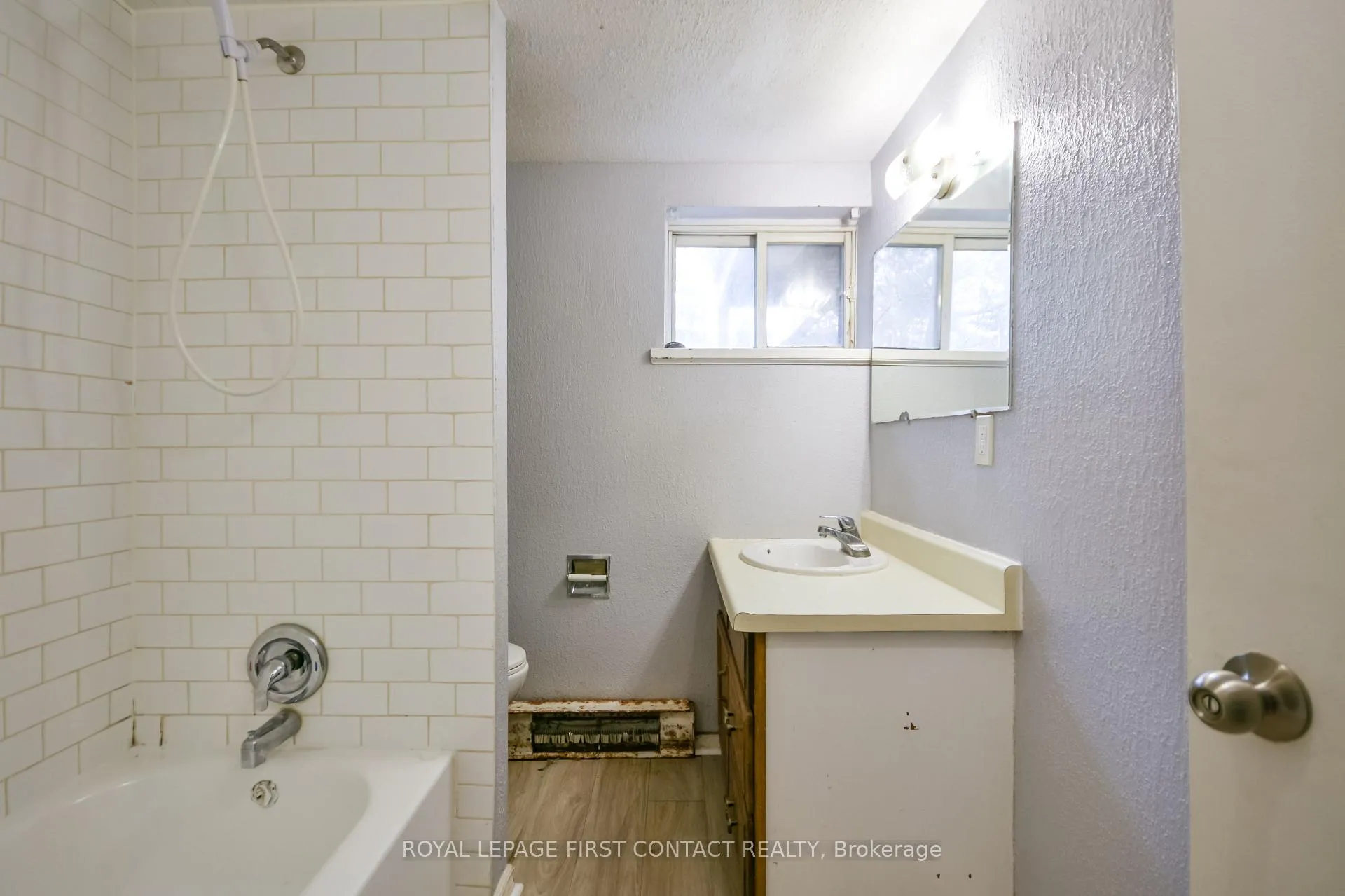 Photo 10 of 3071 Mosely Street, Wasaga Beach — HOMEH